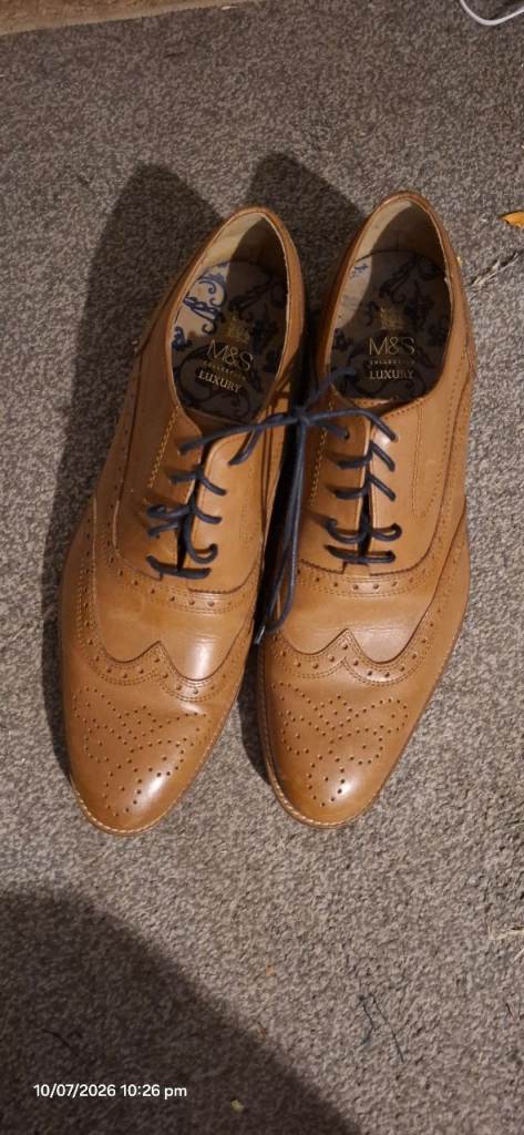 Tan Brown Brogue Shoes – Good Condition