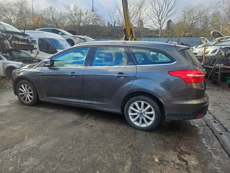 Breaking for parts only focus 1.6 petrol automatic 15 plate mk3