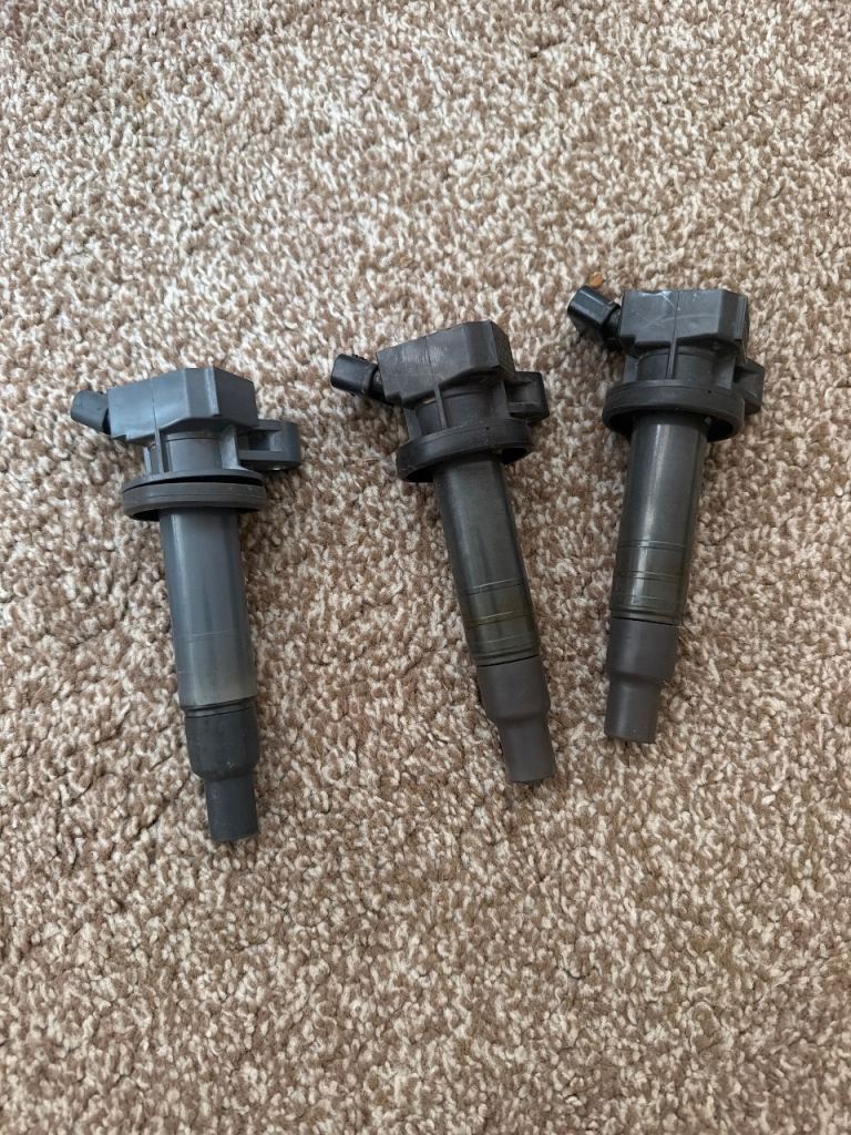 Set of 3 OEM 4-Pin Ignition Coils for Peugeot 107 / Citroën C1 / Toyota Aygo 1.0L