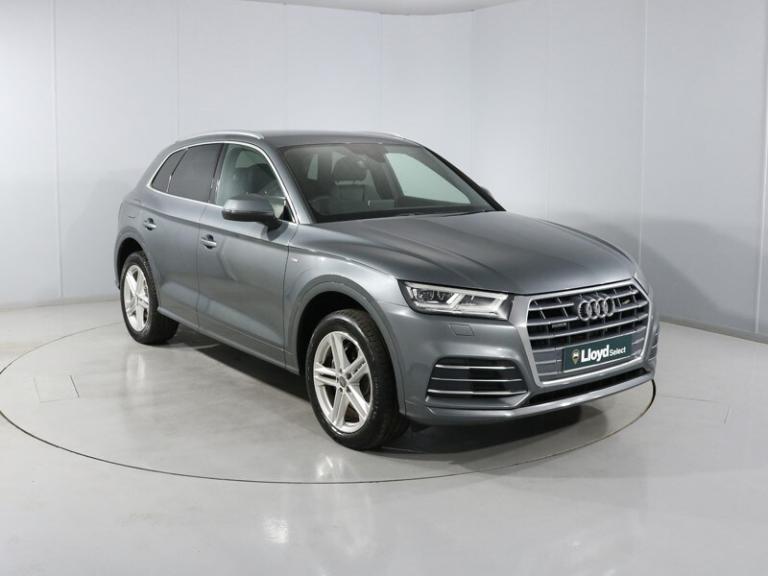 AUDI Q5 40 TDI Quattro S Line 5dr S Tronic