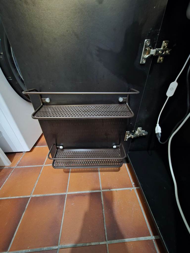 Fluval Roma 200 fish tank and cabinet