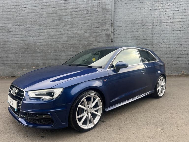 AUDI A3 2.0 TDI S line 2015