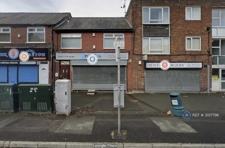 2 bedroom flat in Prestwich, Manchester, M25 (2 bed) (#3017798)
