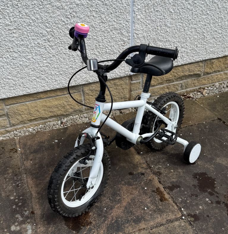 Kids bike with stabilisers