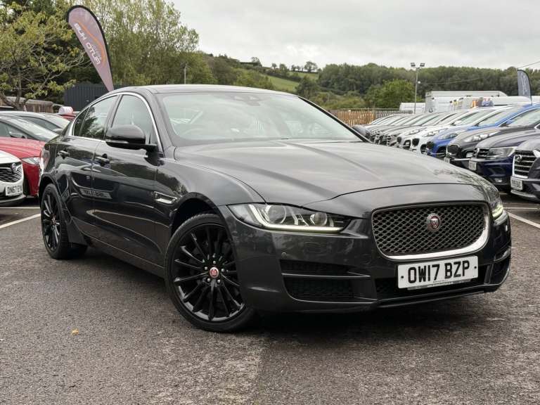 JAGUAR XE 2.0 d Portfolio Grey Auto Diesel 2017