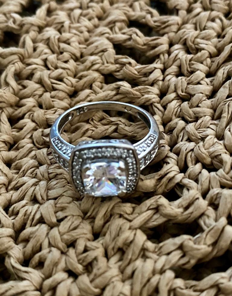 Beautiful Sterling Silver & Cubic Zirconia Ring