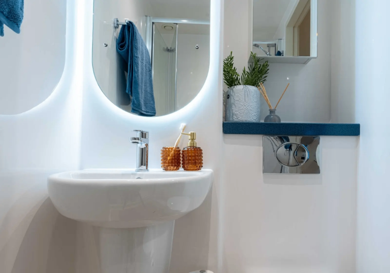 Bronze Studio at IQ Longwood Place for £230/week (discounted from £243/week)