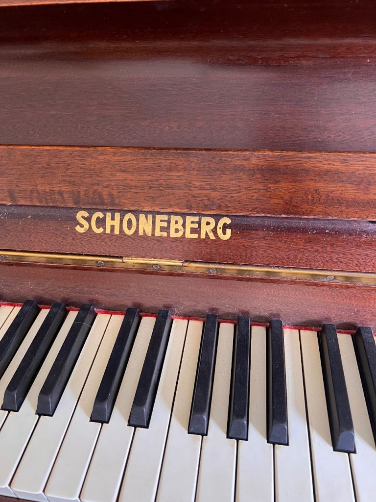 Piano for sale 