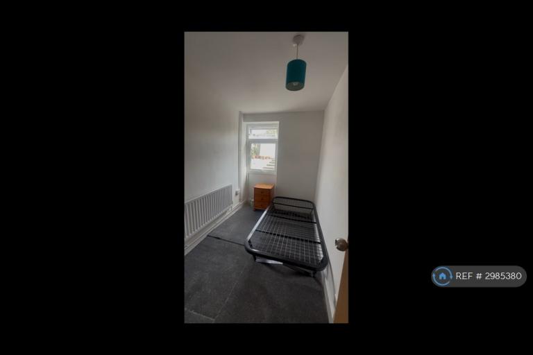 1 bedroom in Wildwood, Telford, TF7 (#2985380)