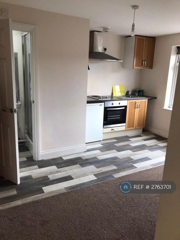 1 bedroom flat in Round House Road, Coventry, CV3 (1 bed) (#2763701)