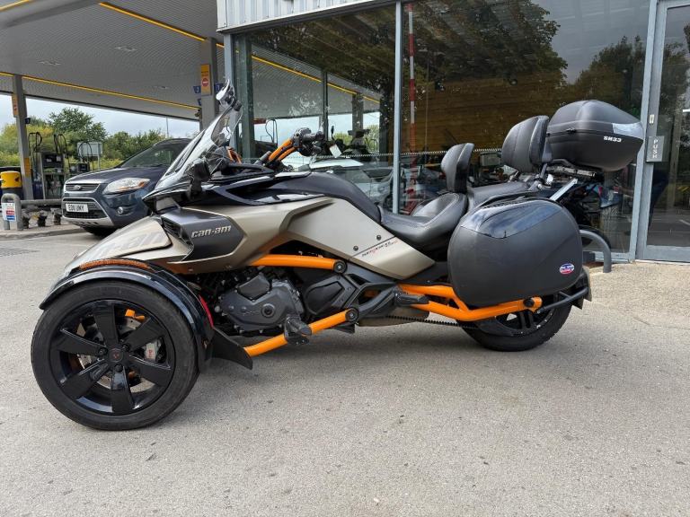 2019 CAN-AM SPYDER F3 S 1330 cc 6 speed semiautomatic trike in liquid titanium