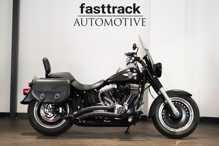 Harley Davidson Softail FLSTFB 1690 Fat Boy Special - 2017 - STUNNING CLEAN
