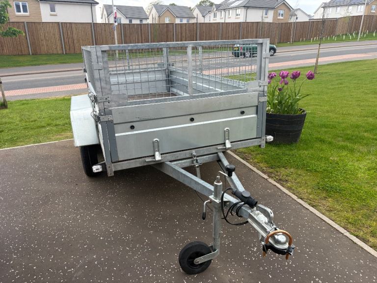 Twin axle trailer