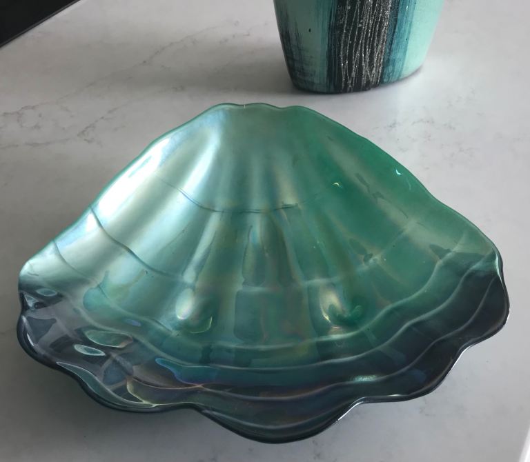 Large shell like dish in amazing colours.