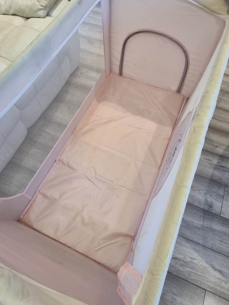 Travel cot for baby/toddler