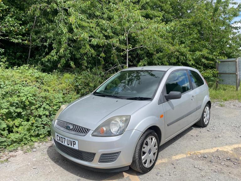 FORD FIESTA 1.2 ZETEC STYLE 07 REG SILVER MOT MARCH 17TH 2027 LOW INSURANCE 48+ MPG