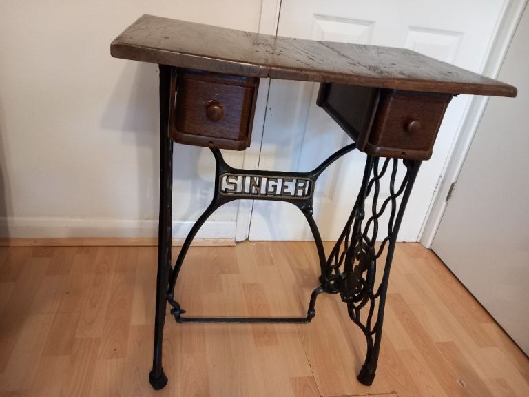 Singer sewing machine table
