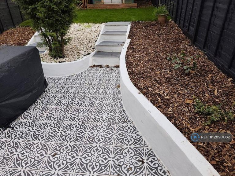 4 bedroom house in The Avenue, Tottenham, N17 (4 bed) (#2890082)