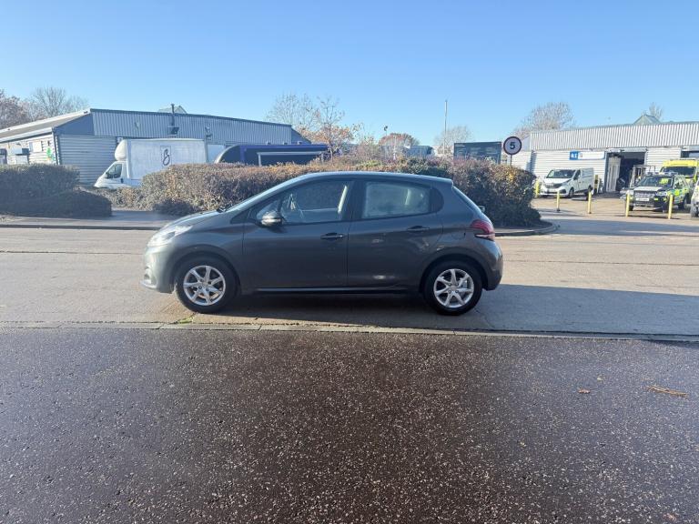 2015 Peugeot 208 1.0 PureTech Active 5dr HATCHBACK Petrol Manual