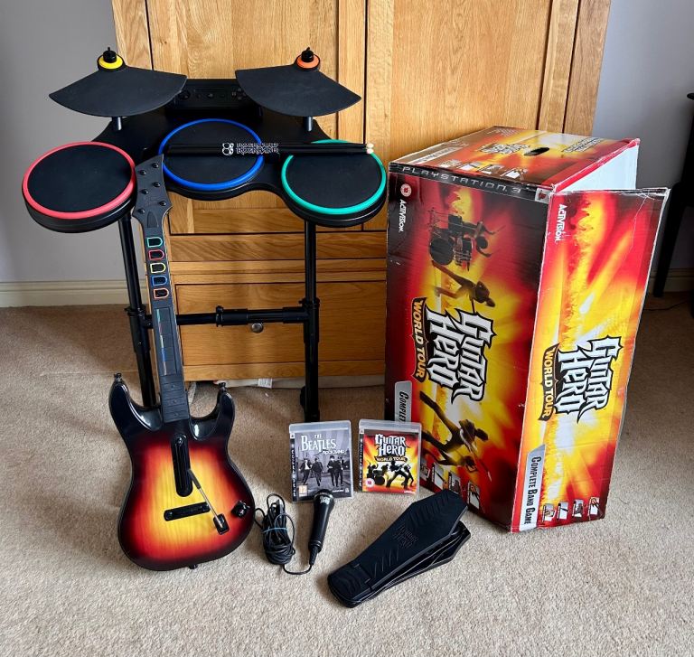 Guitar Hero World Tour Complete Band Set PS3 with bonus additional game