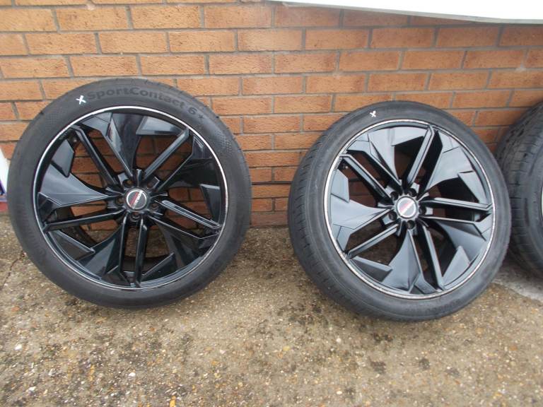 MERCEDE ML W166 ALLOY WHEELS(please read description as this is important)