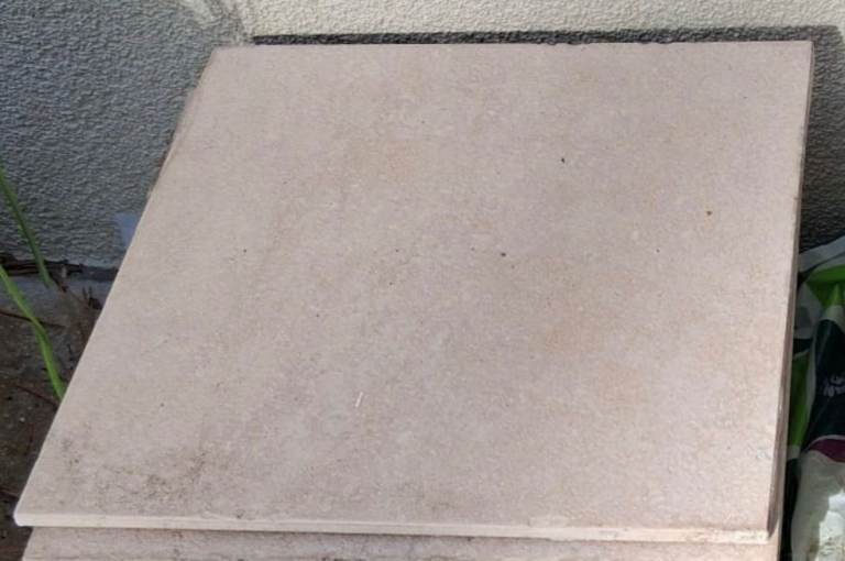 Beige Porcelain Tiles – Good Condition, Ready for Use