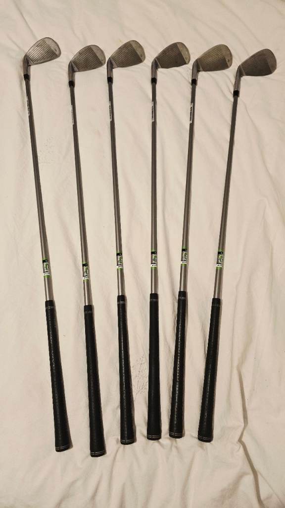 USKG US Kids Golf clubs 57 complete set 6 irons , 2 putters, 2 drivers