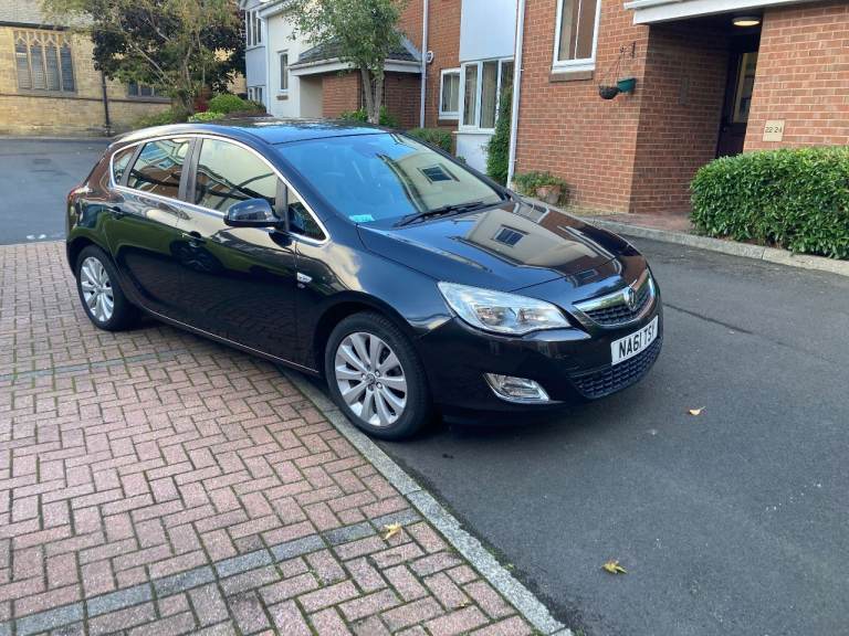 VAUXHALL ASTRA 1.6 ELITE AUTOMATICIC 5 DOOR HATCHBACK