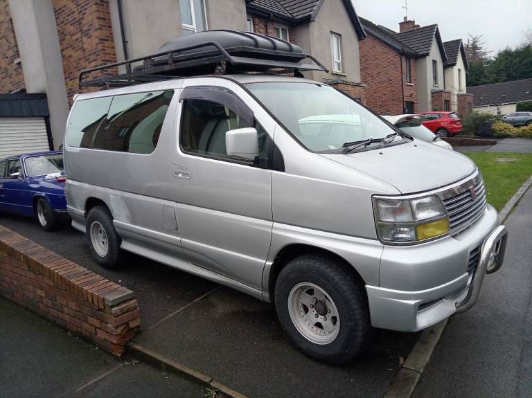 Nissan Elgrand , 1998, 3150 (cc)