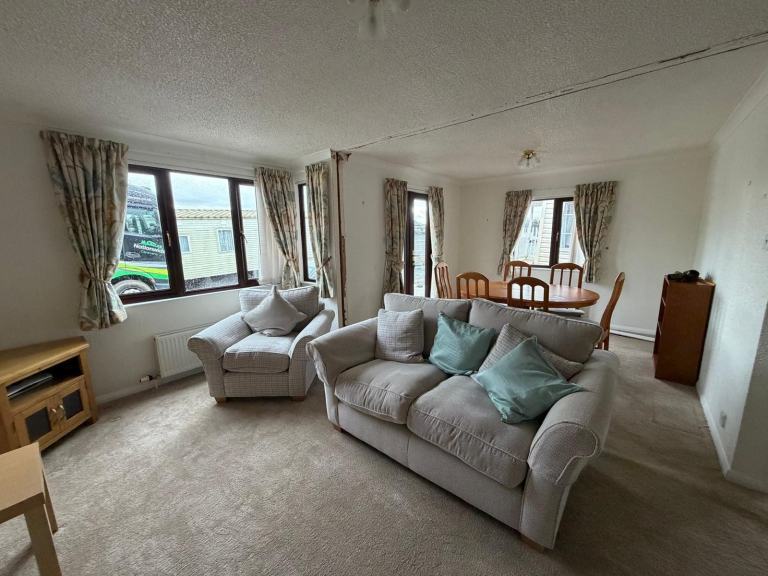 TINGDENE LOG CABIN 40X20 • TWIN LODGE • HUGE SPACE • £21,995