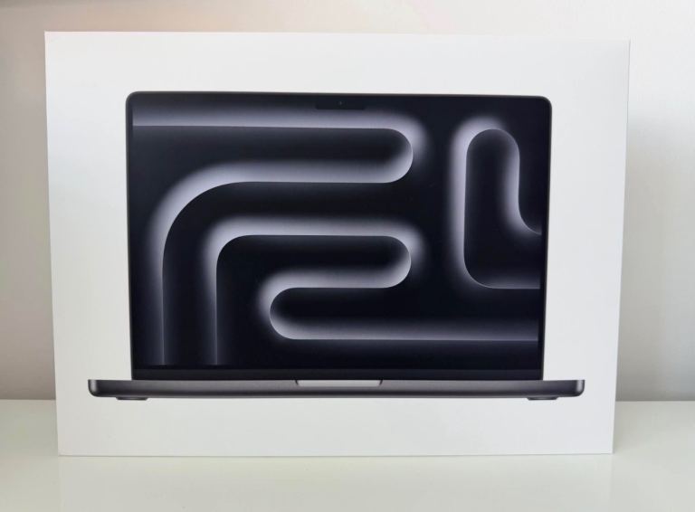 Apple MacBook Pro 16-inch M5 Pro 24GB 1TB Cheap