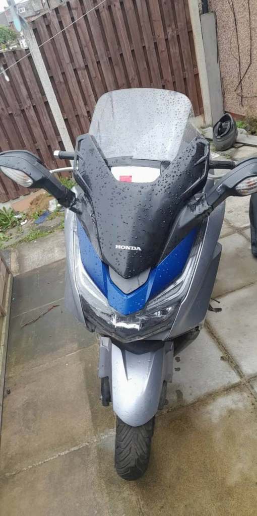Honda forza 2016 125cc