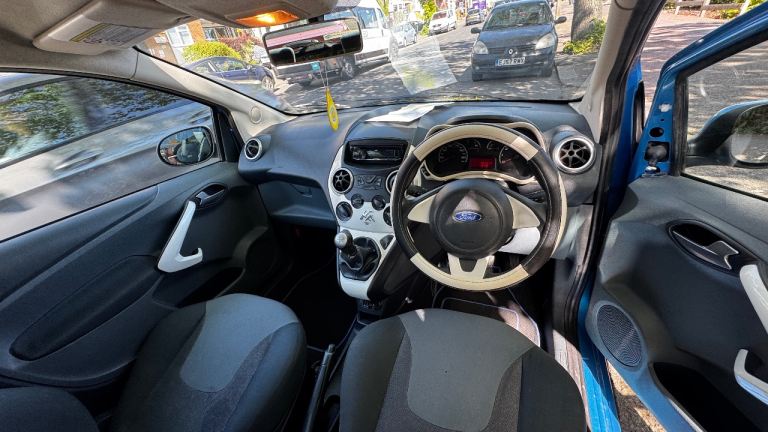 Ford, KA, Hatchback, 2010, Manual, 1242 (cc), 3 doors