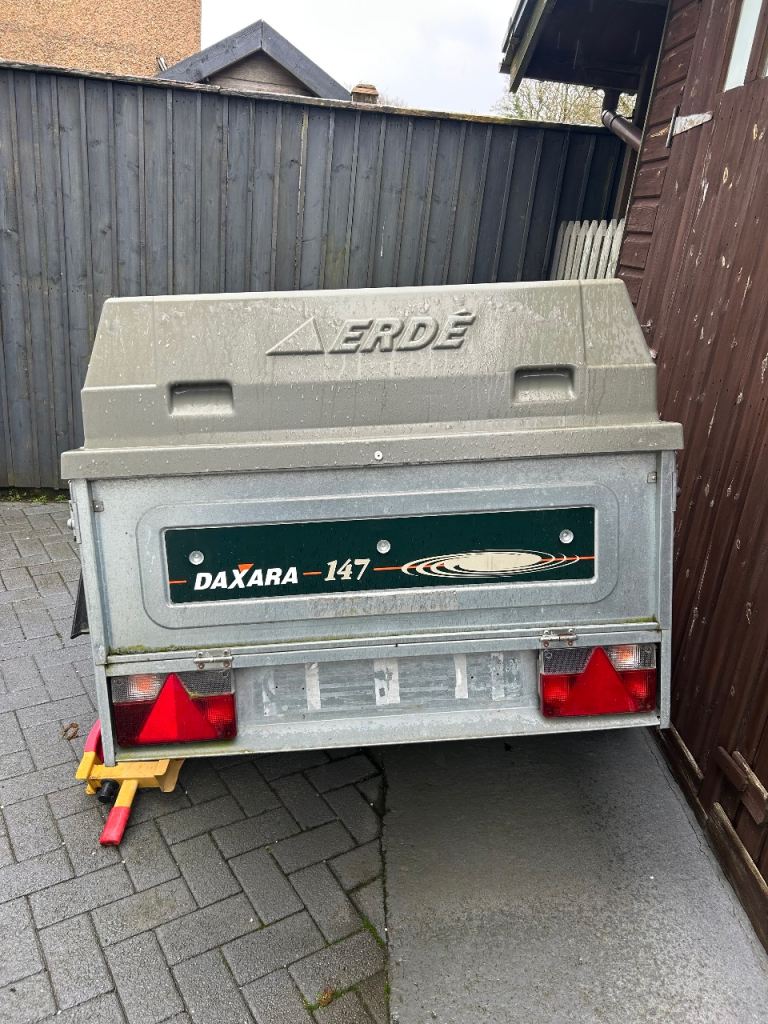 Trailer with hard top 