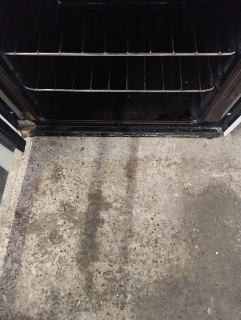 Electric cooker ceramic FREE DELIVERY 