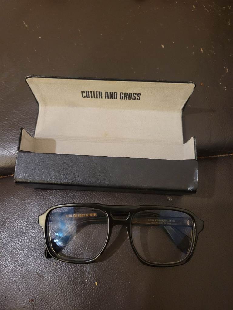 Cutler and gross unisex glasses 