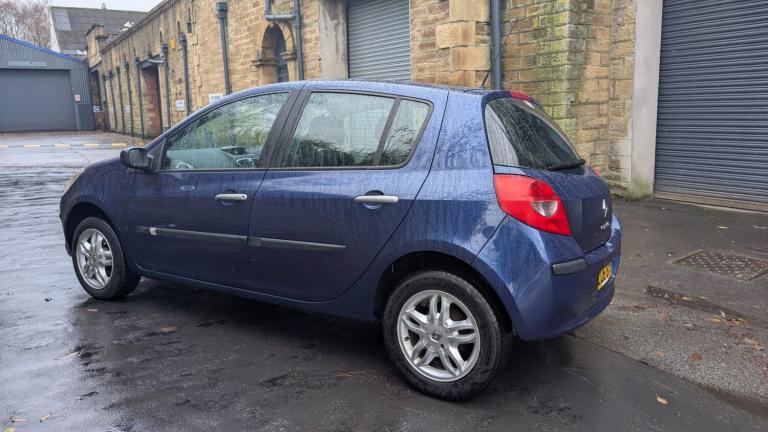 2006 Renault Clio 1.5 dCi 86 Dynamique 5dr HATCHBACK Diesel Manual