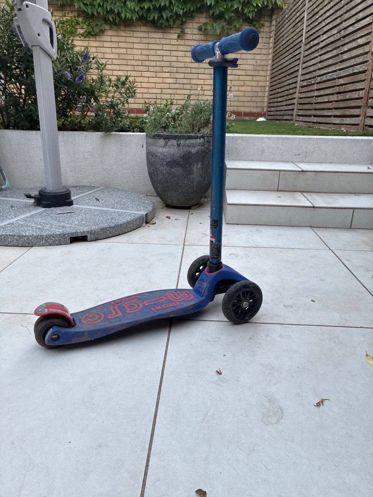 Micro Scooter – Blue, very good Condition