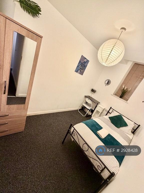 3 bedroom flat in The Study, Salford, M6 (3 bed) (#2928428)