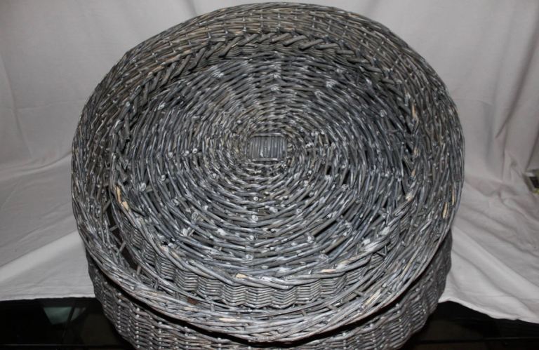 Elegant OKA Cox & Cox Dog Cat Bed Pet Basket Couch