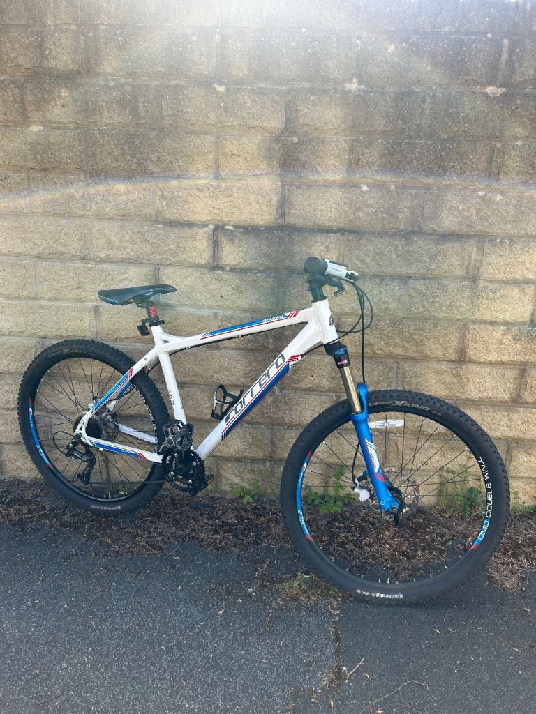 Carrera Kraken Mountain Bike Large Adults 27.5 In Great Condition With Hydraulic Brakes