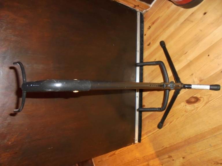 Guitar Stand
