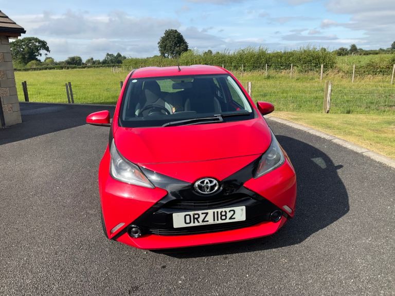 Toyota, AYGO, Hatchback, 2016, Manual, 998 (cc), 5 doors