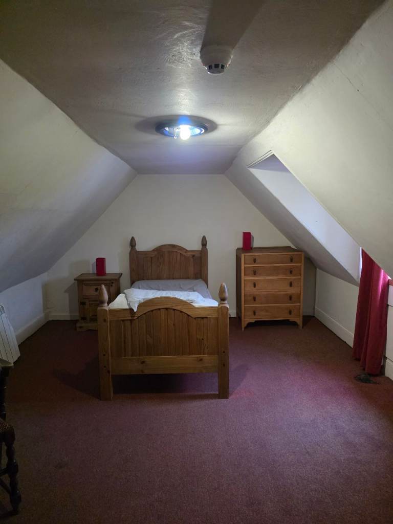 Room to rent in evanton