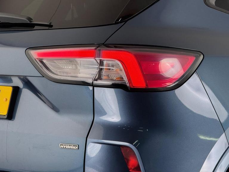 2021 Ford Kuga 2.5 EcoBoost Duratec 14.4kWh ST-Line CVT Euro 6 (s/s) 5dr HATCHBACK Petrol/Electri...