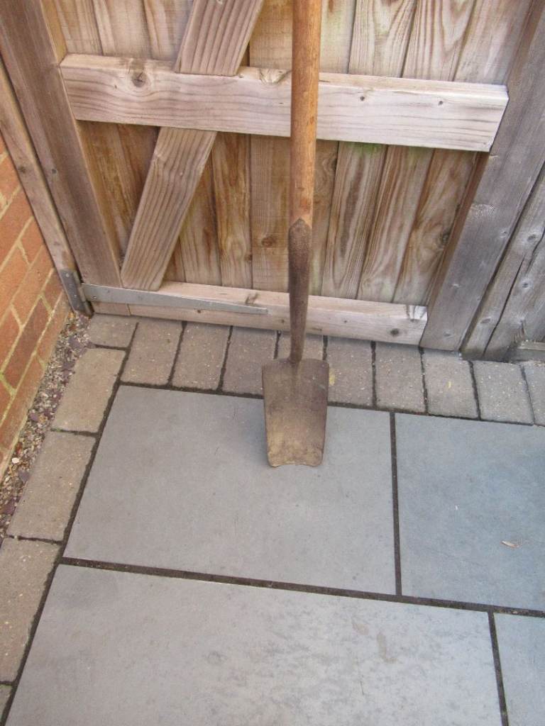 post hole spade