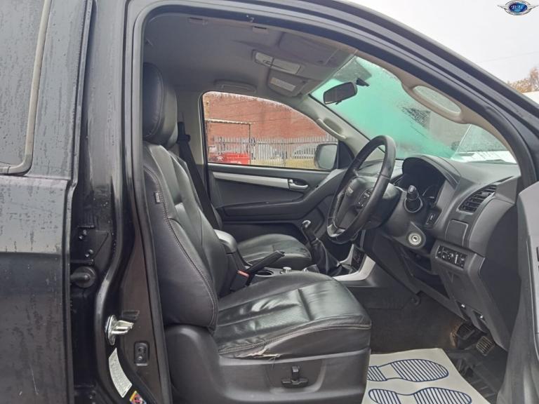 ISUZU D-MAX 2.5 TD Utah Black Manual Diesel 2015