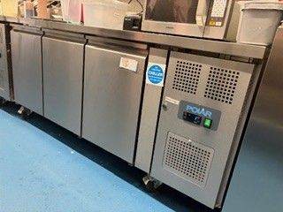 POLAR Counter Fridge (700mm deep) THREE DOOR 