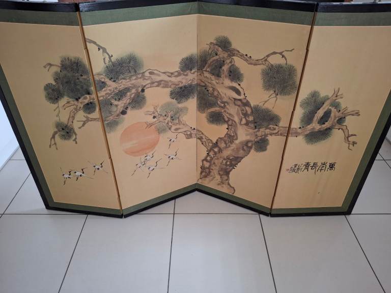 Chinese screen or wall mounting