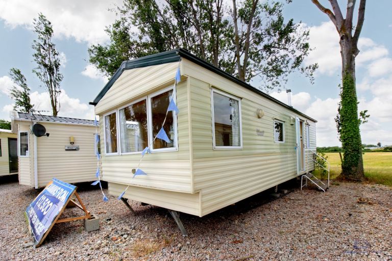 A range of beautiful caravans right on the Kent Coast!! ☀️